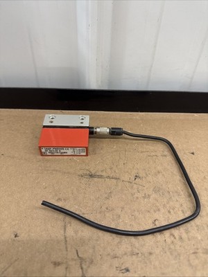 Leuze Electronic RK 93/4-20 S Photoelectric Sensor 10-30VDC
