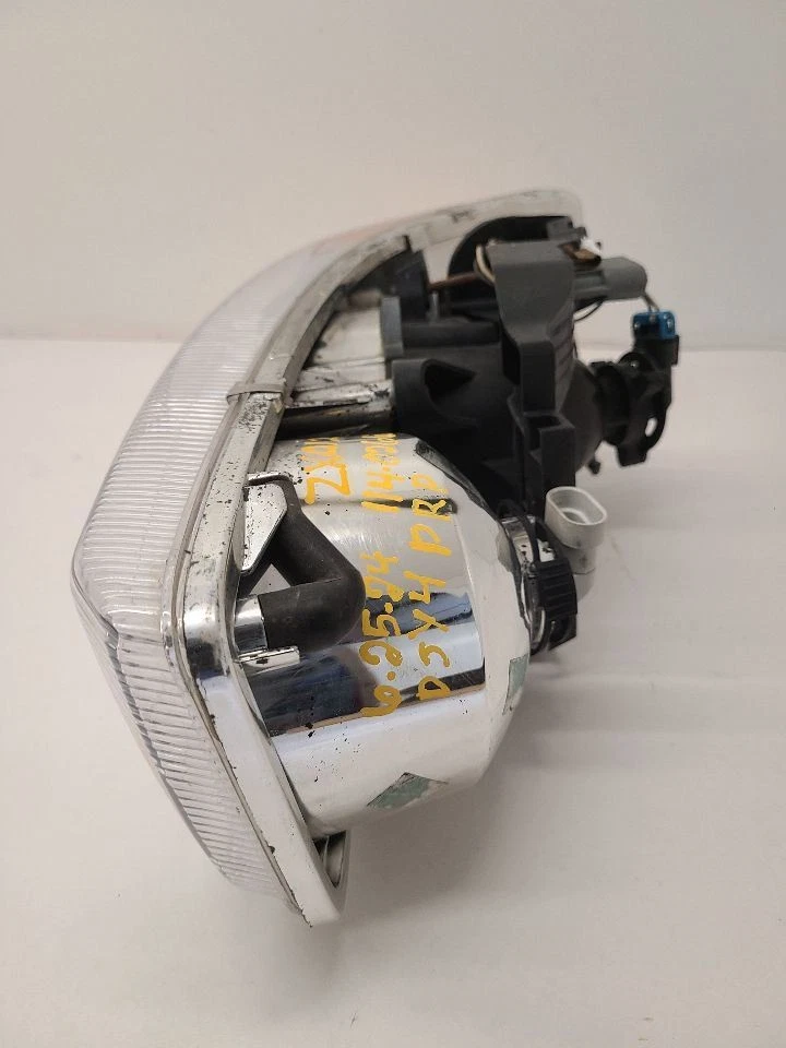 1998 1999 2000 2001 2002 OLDSMOBILE INTRIGUE Passenger Right Headlight  - Image 4 of 4