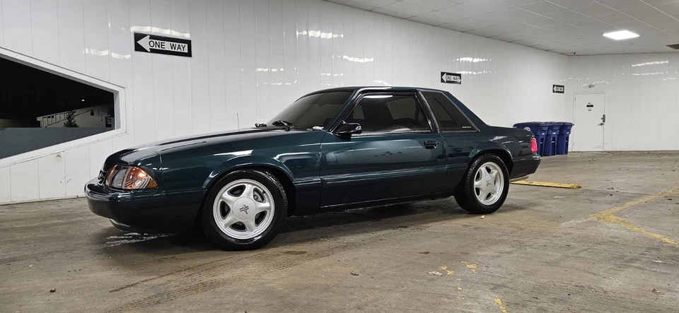 Ford Mustang LX 1992 Foto 4 de 4