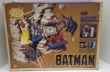 ToyBiz Batman Batcave Playset With Rotating Computer Monitor 1989 New-Unopened