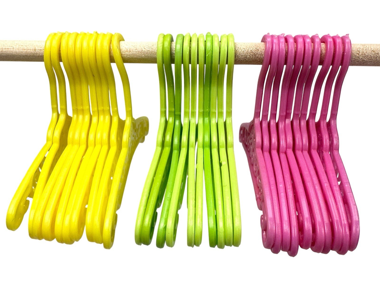 Vintage Barbie 30 Filigree Plastic Hangers Lot Mattel 1B