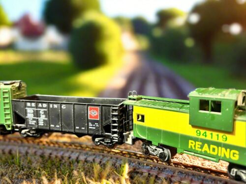 Rivarossi, 102 Locomotive, Reading Railroad Train Set, HO Scale - Picture 6 of 15