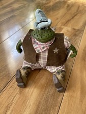 NEW Russ Berrie Frog Shelf Sitter Country Folks Wyatt Burp Cowboy Sheriff