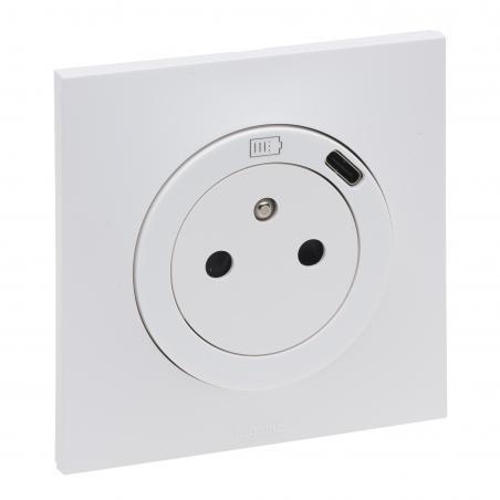Prise Neptune Legrand 091345 blanche avec un chargeur USB Type-C intégré