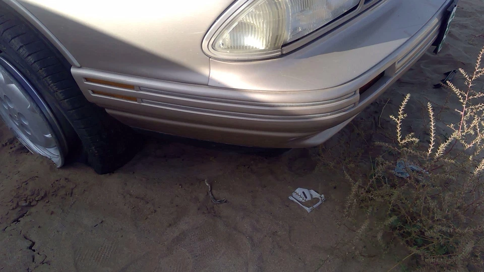 Conjunto de cubierta de parachoques delantero Olds Eighty Eight 1992 1993 1994 1995 1997 1998 dorado Foto 3 de 4