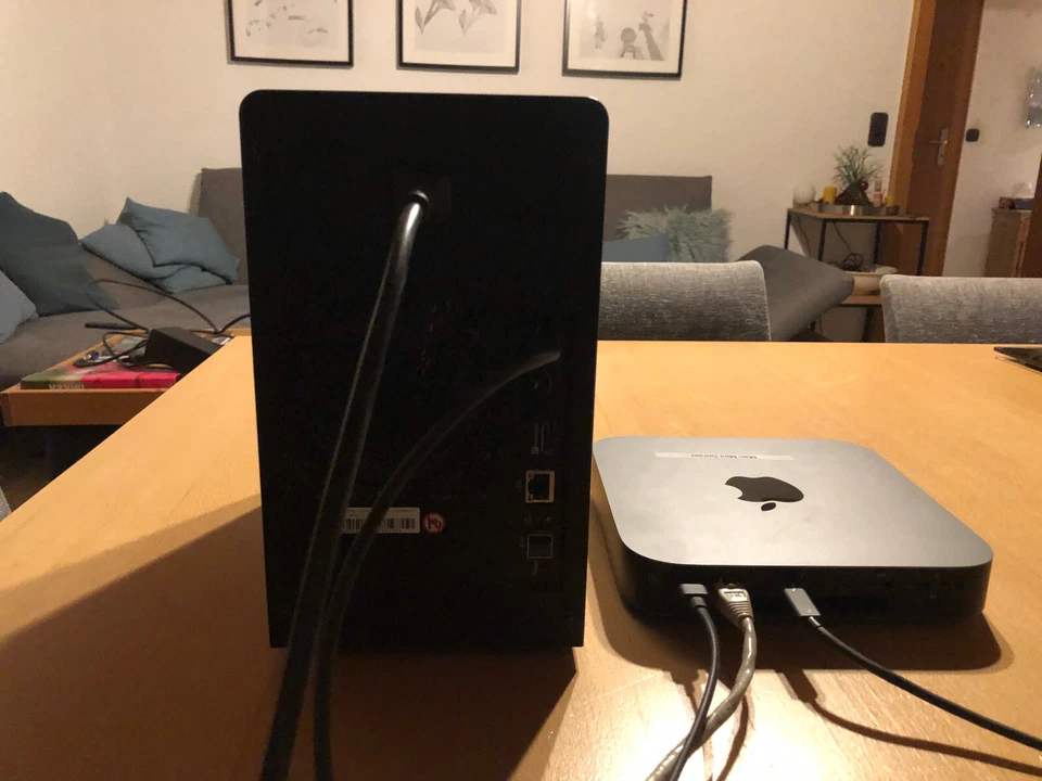 Mac Mini Server mit 70 TB RAID5 extern - Bild 2 von 3