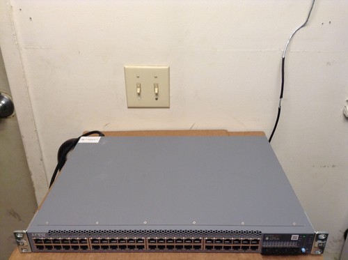 Juniper EX2300-48P 48P PoE+ Managed Switch - 第 1/10 張圖片
