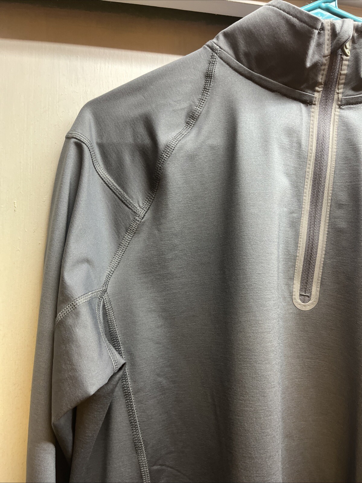 Under Armour Fitted Running Pullover Jacket - image 10
