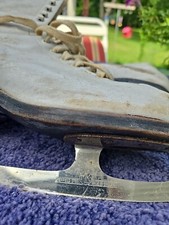 Vintage Sheffield Steel Made In England Leather Skates, Size 6