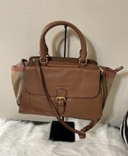 Pre-Owned Burberry House Check Medium Tote -