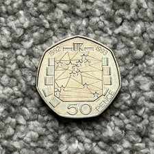 1992-1993 Dual Date EEC Presidency 50p Fifty Pence Coin Rare