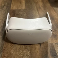 Oculus Quest 2 All-in-one VR Headset - White Headset ONLY No Controllers - READ