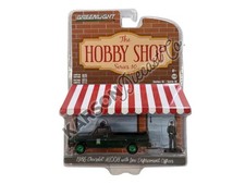 CHASE 1986 Chevrolet M1008 Pickup w/ Figurine 1:64 Model - Greenlight 97100D