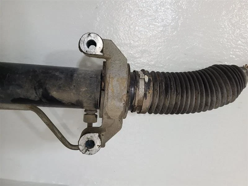 2009-2013 GMC SIERRA 1500 PICKUP Steering Gear Power Rack And Pinion 25972368 - Image 4 of 4