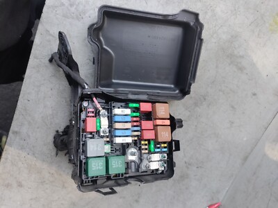 CITROEN C4 CACTUS 2019 UNDER BONNET FUSE BOX 9804848580