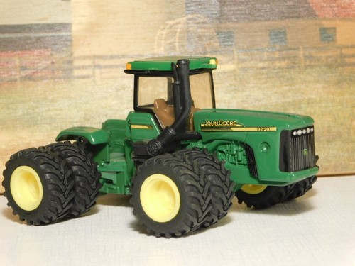 1/64 John Deere 9620 4wd tractor.