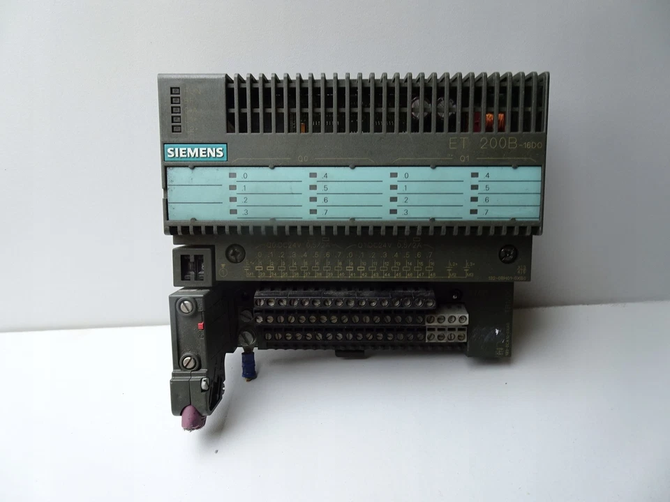 SIEMENS ET 200B 6ES7132-0BH01-0XB0 6ES7193-0CA10-0XA0 - Image 2 of 4