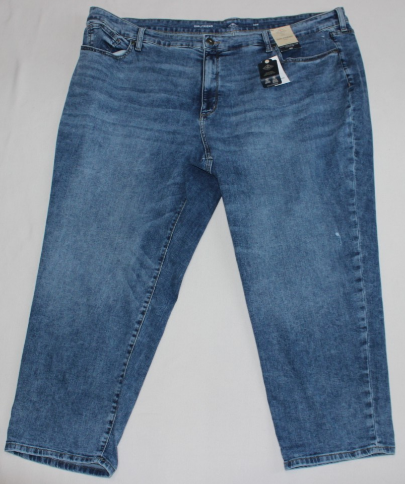 NWT St. John's Bay Women's Girlfriend Jeans Size 30W Blue Mid Rise Relaxed Fit