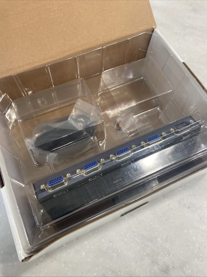 Startech ST124PRO 4 Port High Resolution VGA Video Splitter BRAND NEW SEALED BOX - Image 4 of 4