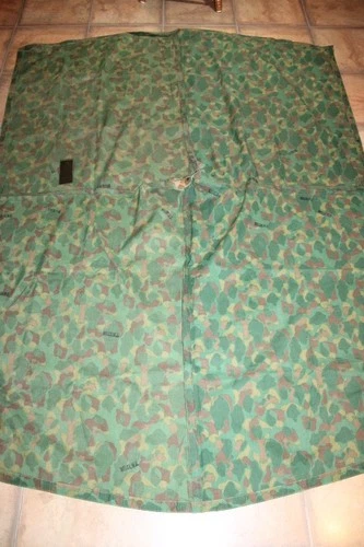 US Military Issue WW2 WWII Army USMC Wet Weather Rain Poncho Camouflage   JM57