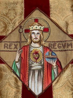 Catholic Priest Vestment Vintage Humeral Veil Gold w Christ Appliqué Lot 196