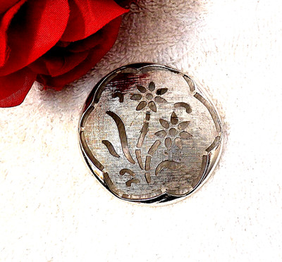 CLASSIC PIN BROOCH FLOWER PETAL LEAF BLOOMING FLORAL DAISY ROSE GARDEN FER VL-AG