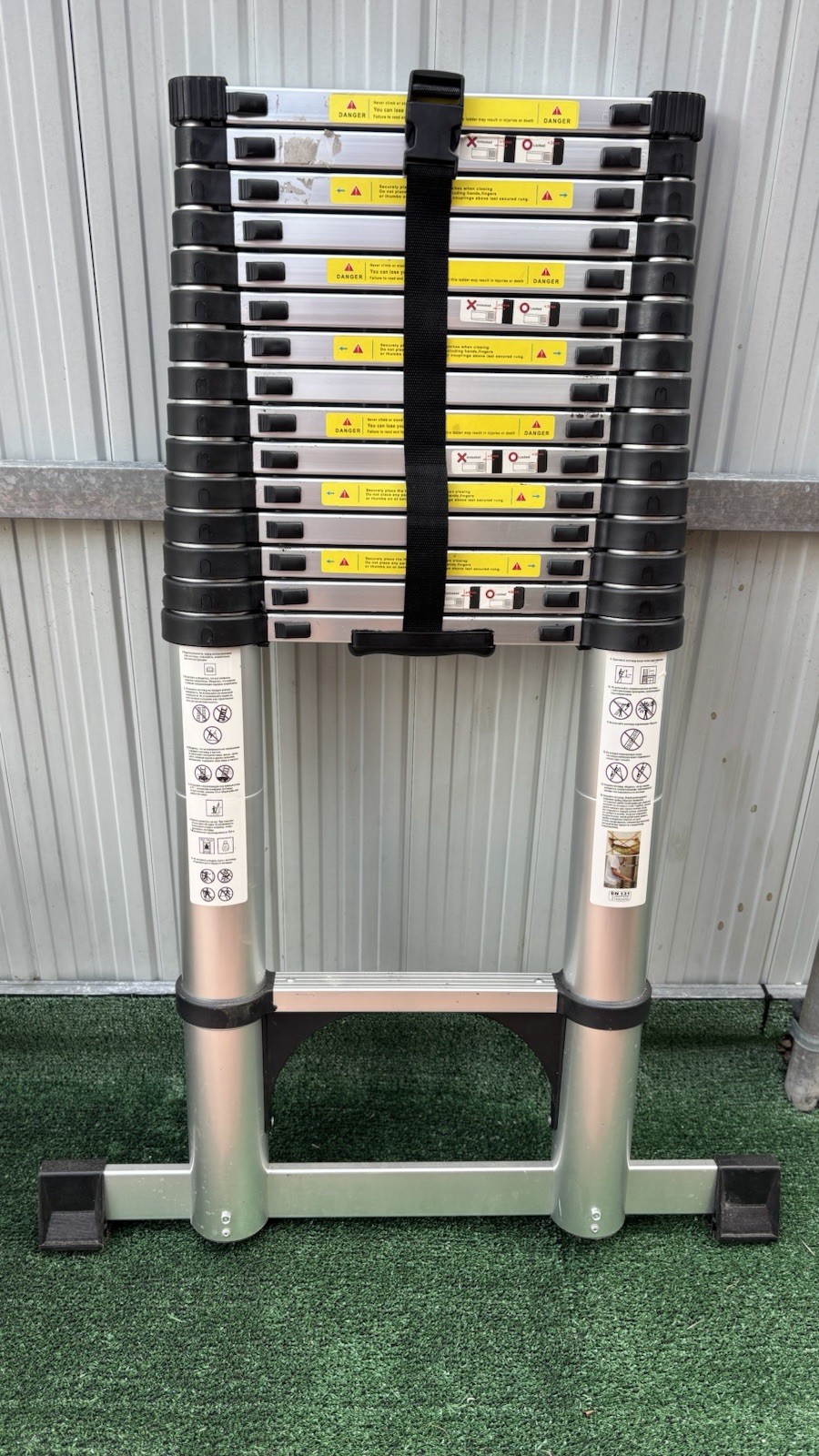 Telescopic 16-Step Aluminum Ladder Foldable Portable Silver 