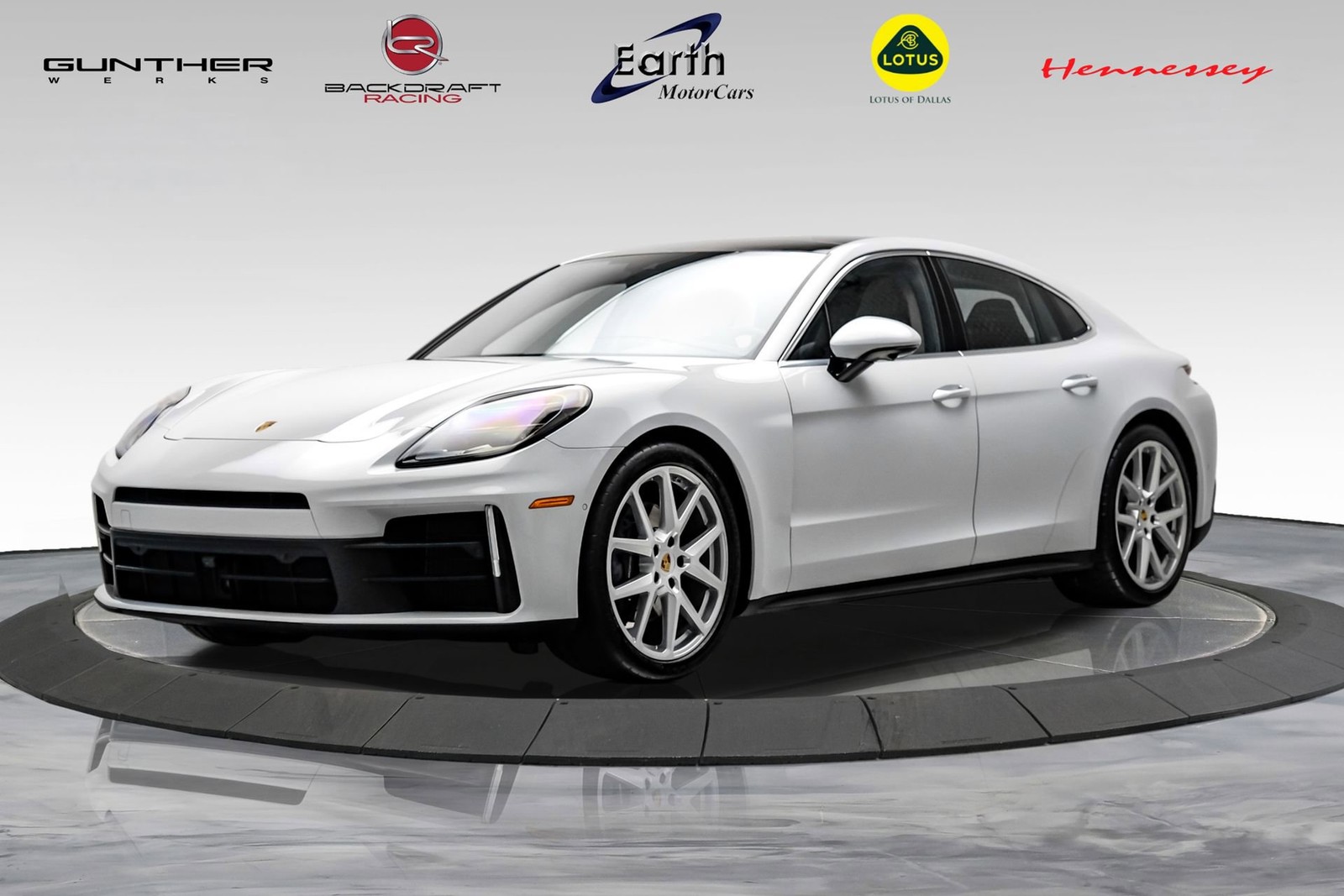2025 Porsche Panamera Premium Package 21" Sport Design Wheels