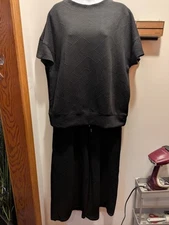 Womens Medium Black 2 Piece Short Sleeve Oversized Shirt And Cropped Pants New