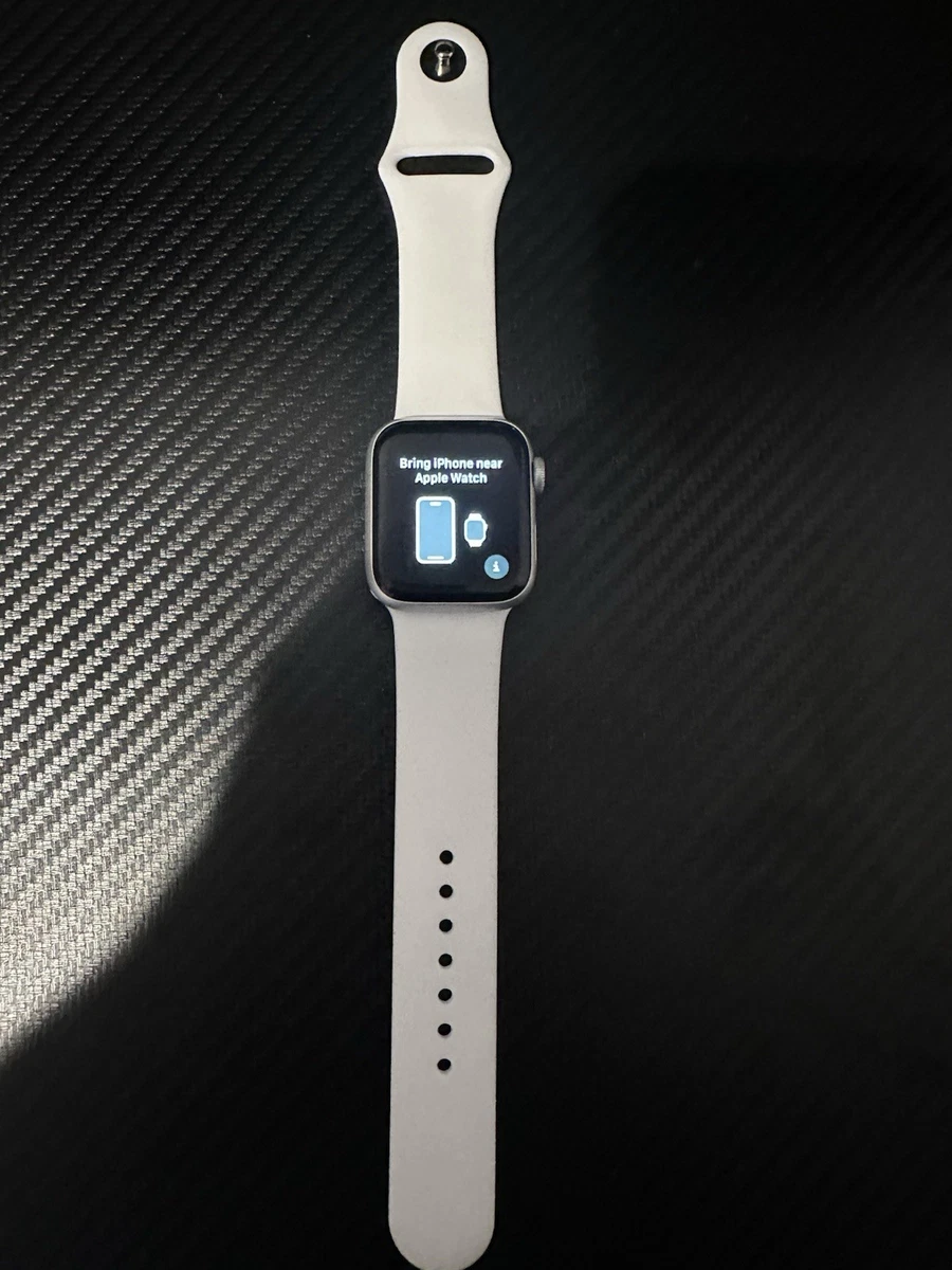 【決定】Apple Watch Series 4 (44mm NIKE+ GPS) 新品ベルト付き Apple Apple Watch Nike+ Series 4 GPS+Cellularモデル 44mm MTXK2J/A