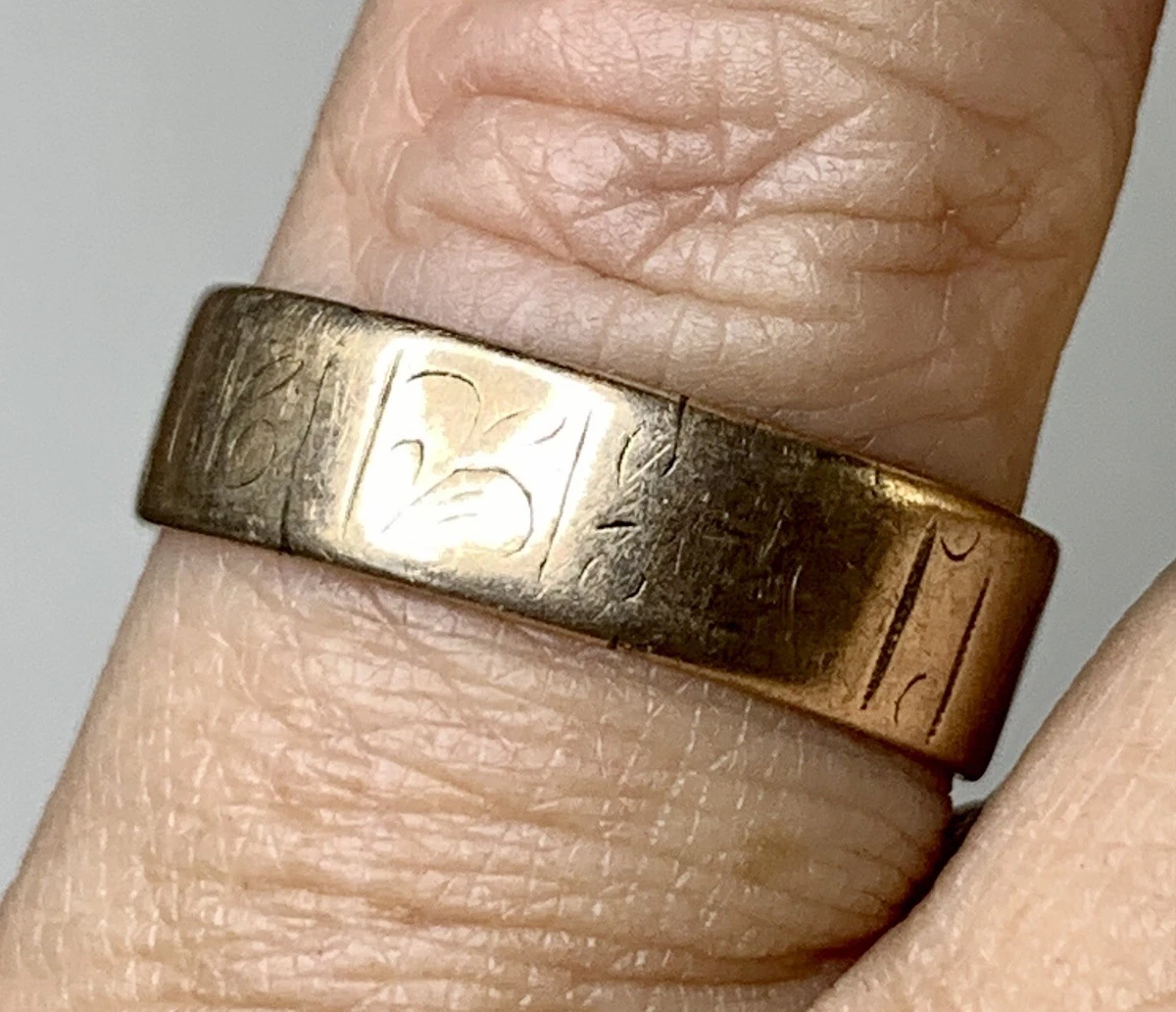 Victorian 9k Gold Ring engraved Wedding Band. Fine Jewelry. sz 8