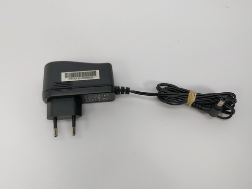 CISCO SF100D-16 16-Port Bureau 10/100 Commutateur - Photo 8/8