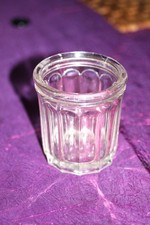 pot à confiture - ancien - verre épais côtelé - hauteur 9,5 cm - REMOND RD dépos