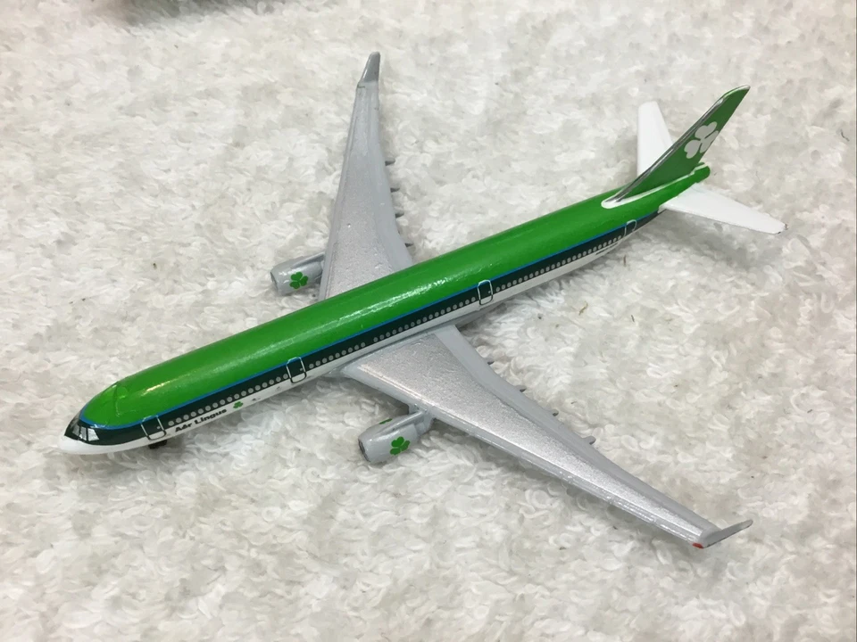 Schabak 1:600 Aer Lingus Airbus A 330 Die Cast Model Airliner 954/97 Germany EUC - Image 4 of 4