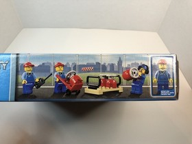 Lego City 60020 Cargo Truck With Three Mini Figure New Factory Sealed Retired