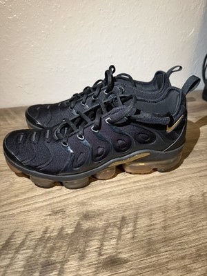 Nike Air Vapormax Plus Black Gold Men’s size 11 running shoes Rare NEW! Nike Air Vapormax Plus Black Metallic Gold Mens Size 8 Rare  main image 4