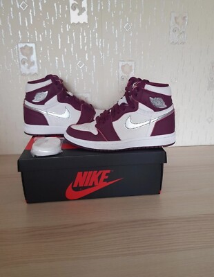 Jordan Air 1 Retro High OG Bordeaux Gr 35,5