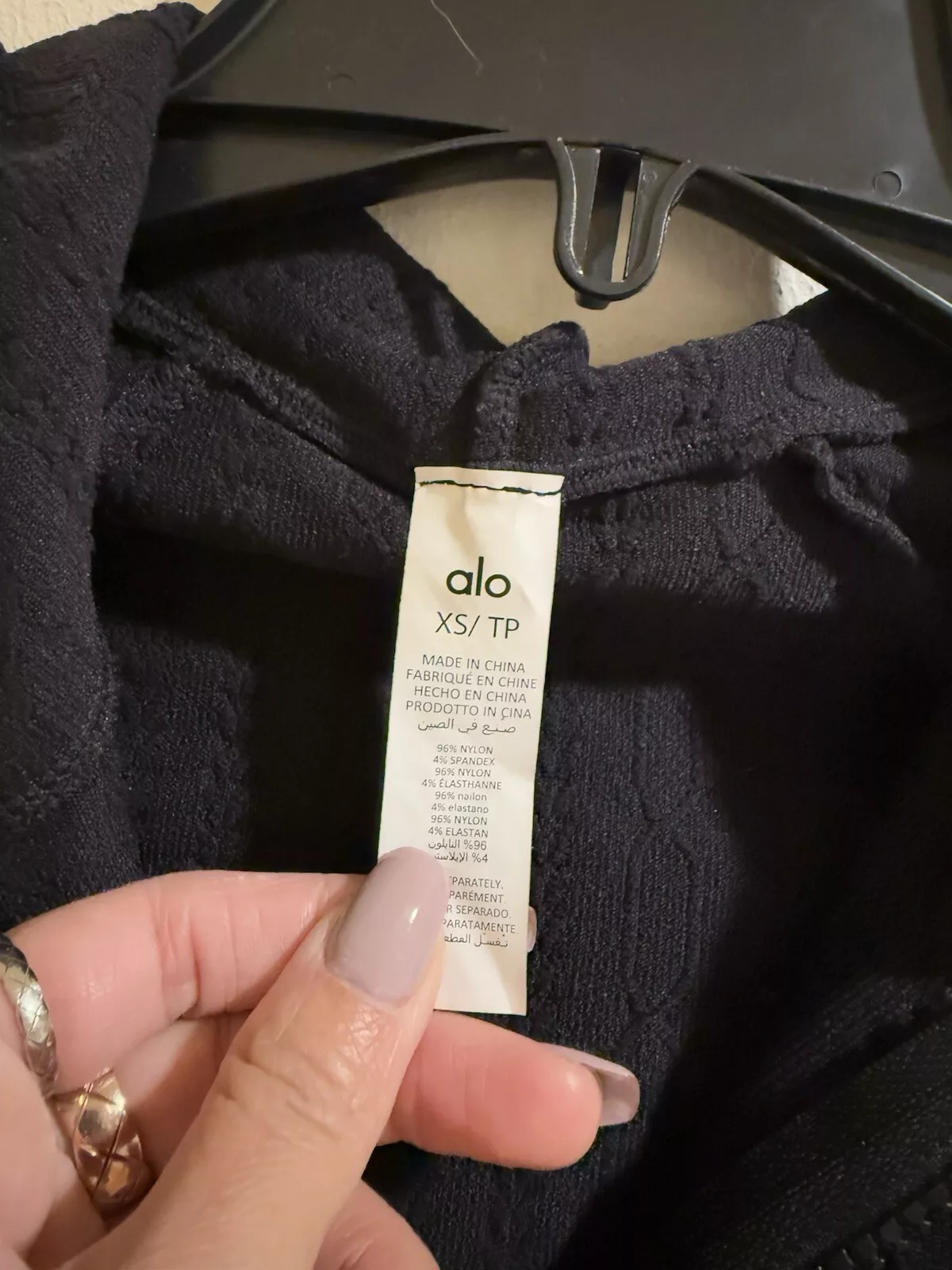 alo-yoga seamless cable knit jacket