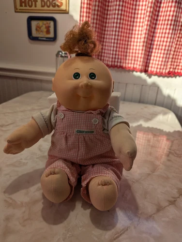 1988 Cabbage Patch Doll Reddish Brown Hair Green Eyes