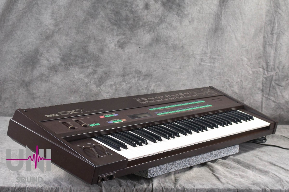 YAMAHA ヤマハ DX7 #y2326 YAMAHA DX7 Digital Programmable Algorithm Synthesizer in Good