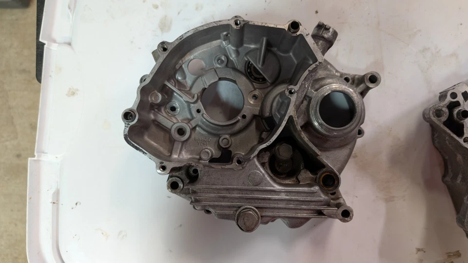 Yamaha TTR125L TTR125 TTR 125 L Crankcase Crank Cases Engine Motor Block - Image 2 of 4