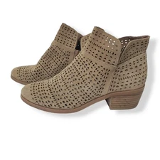 Crown Vintage Size 7 Suede Perforated Floppy Top Stacked Block Heel Booties