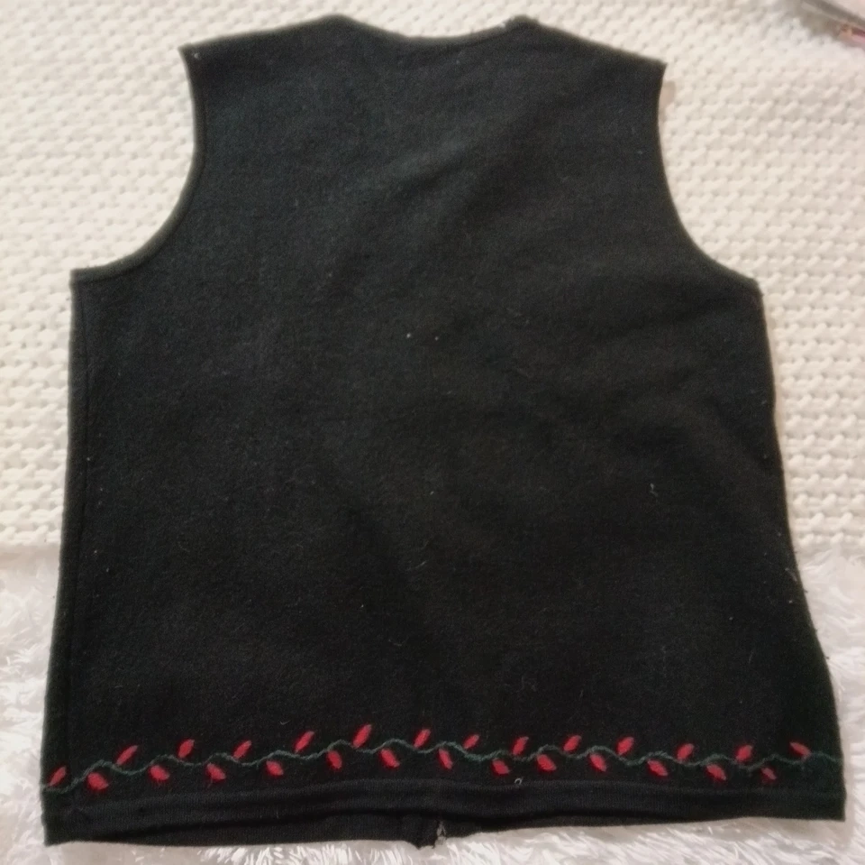 Chaleco de Navidad Charter Club Mediano Negro Bordado Árbol Cremallera Frontal Foto 4 de 4