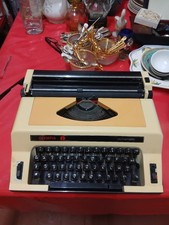 machine à écrire olympia Alphamatic Années 70