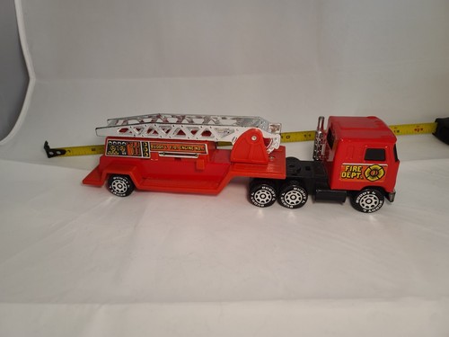 1981 Buddy L Fire Department Hook-N-Ladder Truck In Box (B24) - Picture 3 of 15