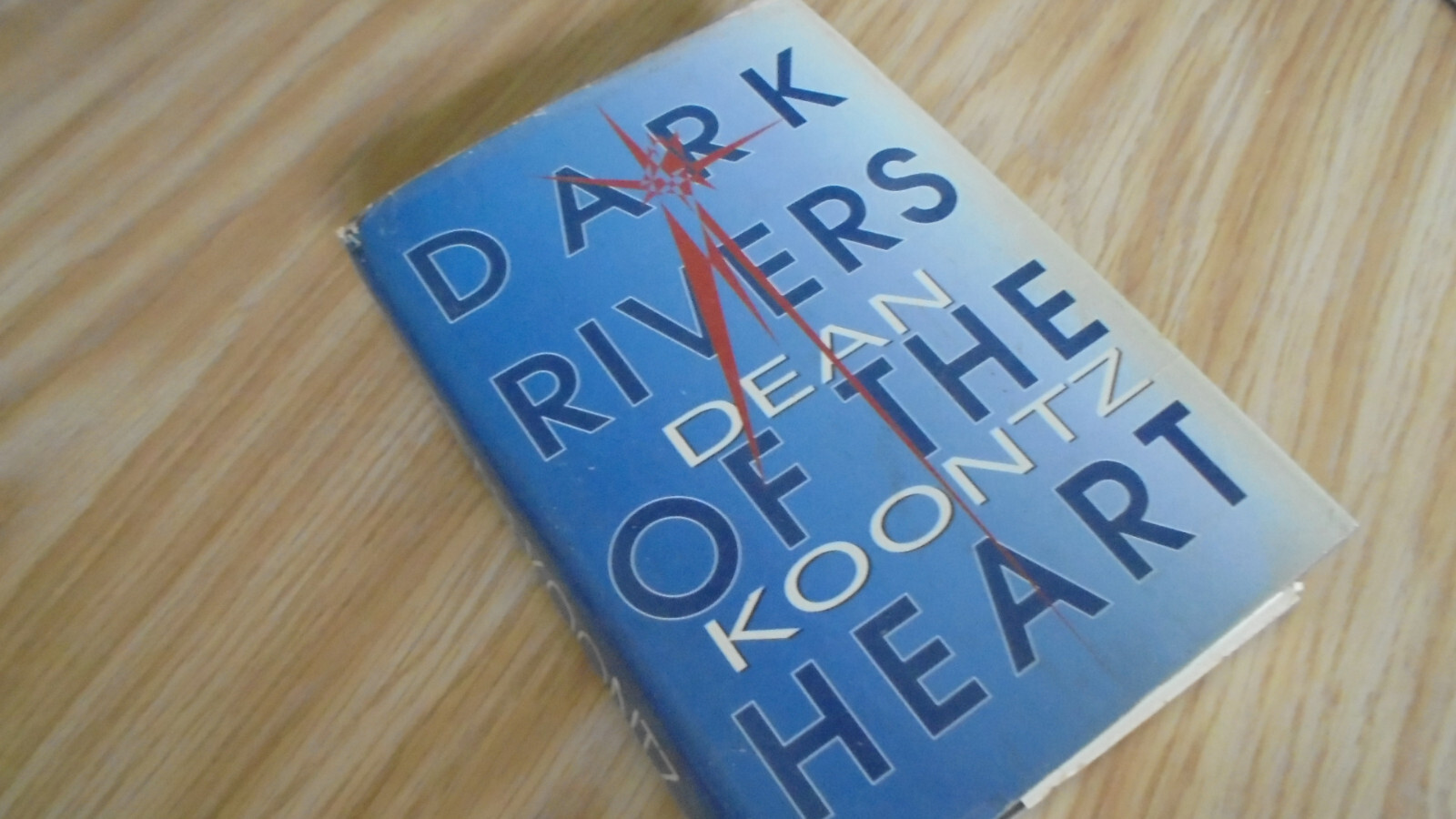 Dark Rivers of the Heart by Dean Koontz (1994, Hardcover)