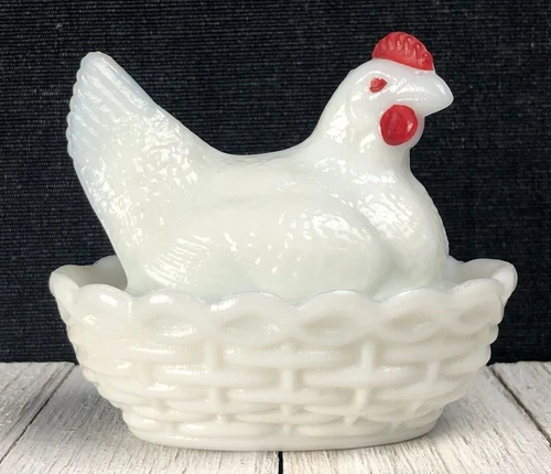 VTG Westmoreland Hen on Nest Salt Cellar Dip Milk Glass Dish 3" T Chicken Signed