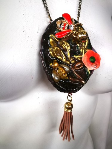 Flower Cameo Necklace Bee Insect Antique Vintage Style Pendant Art Deco Charms - Picture 7 of 24