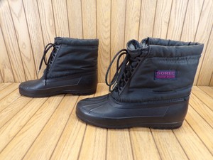 winter boots women size 9