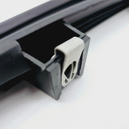 2023 F250 F350 F450 F550 FRONT LEFT WINDOW CHANNEL RUN DOOR GLASS ML3Z1521597A - Picture 7 of 14